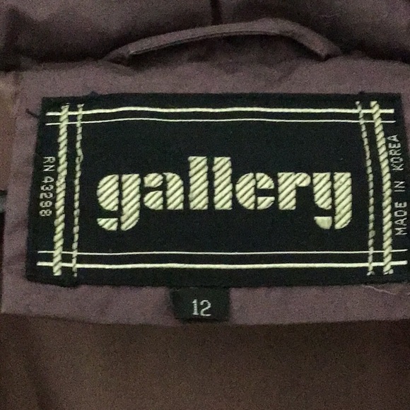 Gallery Long Down Coat Sz. 12 80% Down, 20% Waterfowl Feathers Purple 51” long. - Picture 4 of 8